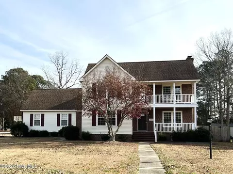 214 E Raintree Ln, Goldsboro, NC 27534