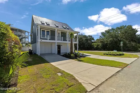 300 Georgia Ave, Carolina Beach, NC 28428
