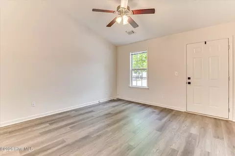 Living - 1808 Lauren Ln, Augusta, GA 30909 photo 2 of 4