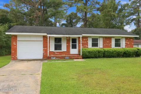 206 Sheffield Rd, Jacksonville, NC 28546