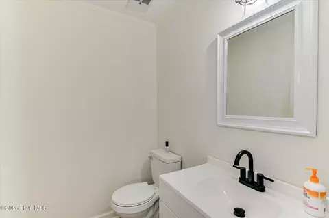 Bath - 540 Brandermill Rd, Evans, GA 30809 photo 1 of 3