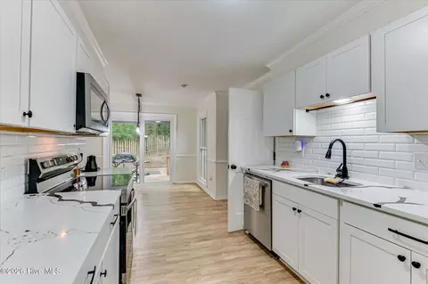 Kitchen - 540 Brandermill Rd, Evans, GA 30809 photo 3 of 4