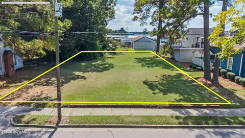 116 E Near 110 E Virgil St, Whiteville, NC 28472