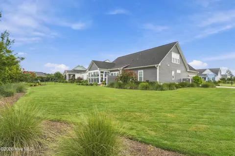 Exterior - 210 Knots Bend Dr, Hampstead, NC 28443 photo 12 of 16