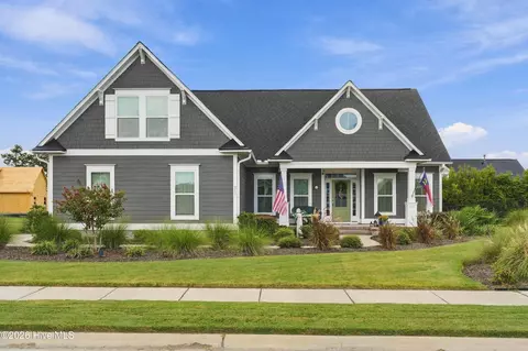 Exterior - 210 Knots Bend Dr, Hampstead, NC 28443 photo 3 of 16