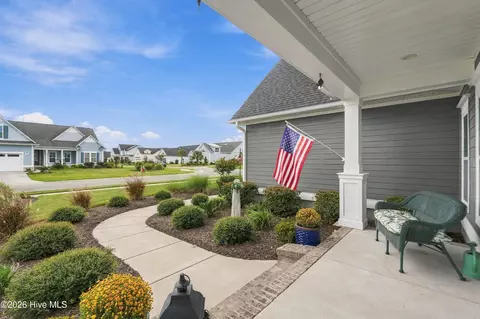 Exterior - 210 Knots Bend Dr, Hampstead, NC 28443 photo 6 of 16
