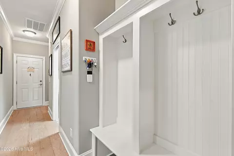 Entry Way - 210 Knots Bend Dr, Hampstead, NC 28443 photo 4 of 5