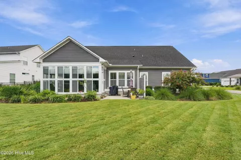 Exterior - 210 Knots Bend Dr, Hampstead, NC 28443 photo 14 of 16