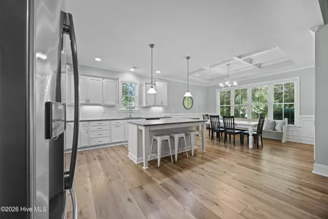 Kitchen - 323 Crown Pointe Dr, Hampstead, NC 28443 photo 4 of 4