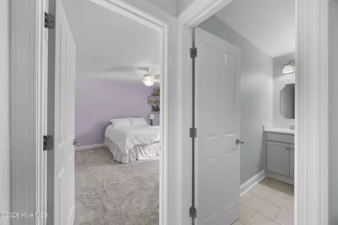 Entry Way - 323 Crown Pointe Dr, Hampstead, NC 28443 photo 6 of 6