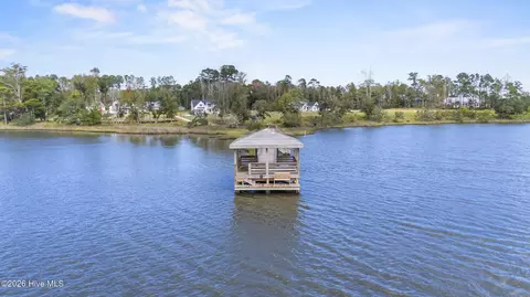 View/Area - 323 Crown Pointe Dr, Hampstead, NC 28443 photo 6 of 9
