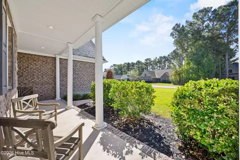 Exterior - 323 Crown Pointe Dr, Hampstead, NC 28443 photo 1 of 9
