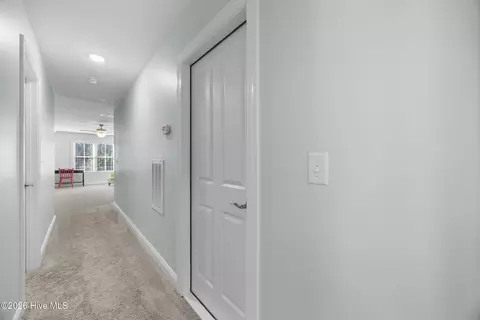 Entry Way - 323 Crown Pointe Dr, Hampstead, NC 28443 photo 5 of 6