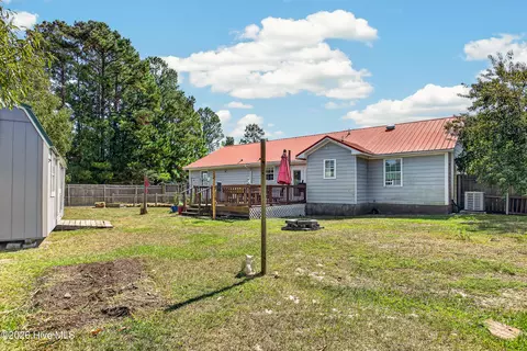 Exterior - 317 Cinnamon Dr, Hubert, NC 28539 photo 4 of 6