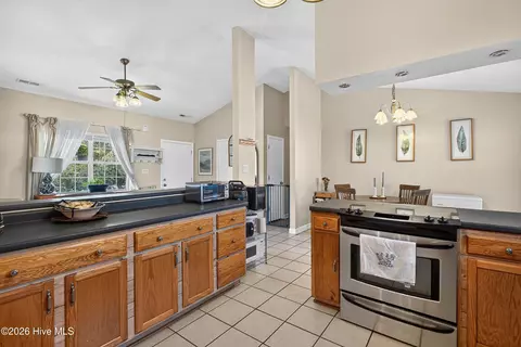 Kitchen - 317 Cinnamon Dr, Hubert, NC 28539 photo 4 of 6