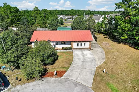 View/Area - 317 Cinnamon Dr, Hubert, NC 28539 photo 1 of 7
