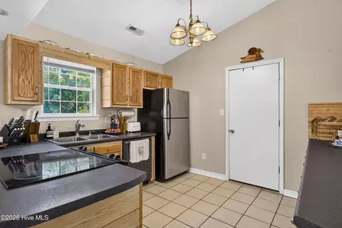 Kitchen - 317 Cinnamon Dr, Hubert, NC 28539 photo 1 of 6