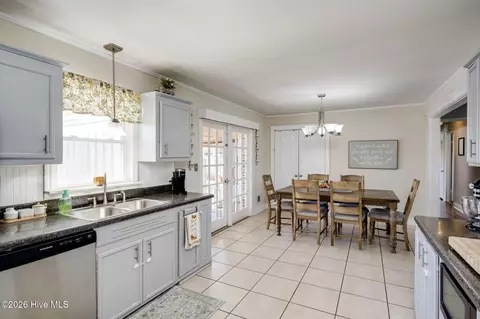 Kitchen - 3908 Marsella Ave, Martinez, GA 30907 photo 3 of 4