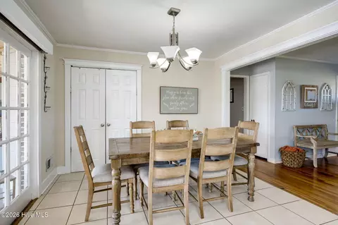Dining - 3908 Marsella Ave, Martinez, GA 30907 photo 2 of 4