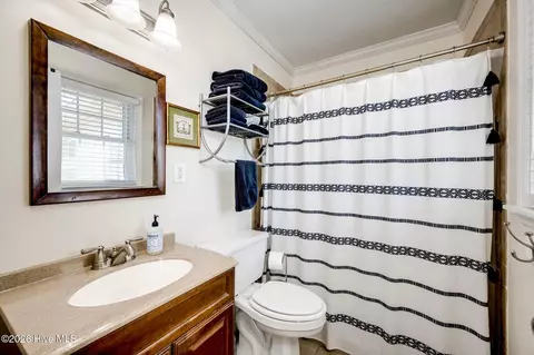Bath - 3908 Marsella Ave, Martinez, GA 30907 photo 1 of 2