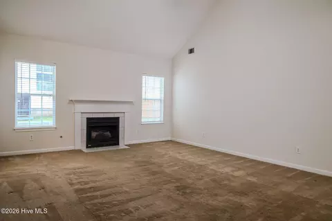 Living - 401 Connemara Trl, Evans, GA 30809 photo 5 of 6