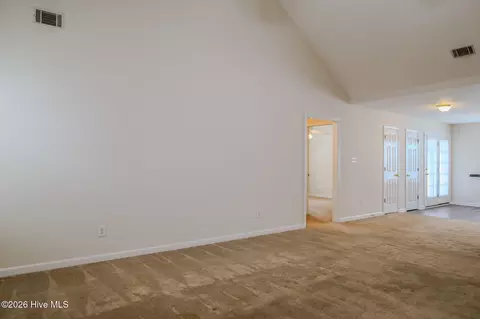 Living - 401 Connemara Trl, Evans, GA 30809 photo 1 of 6