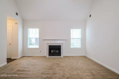 Living - 401 Connemara Trl, Evans, GA 30809 photo 6 of 6