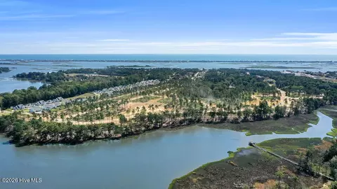 View/Area - 96 Halcyon Dr, Hampstead, NC 28443 photo 6 of 10