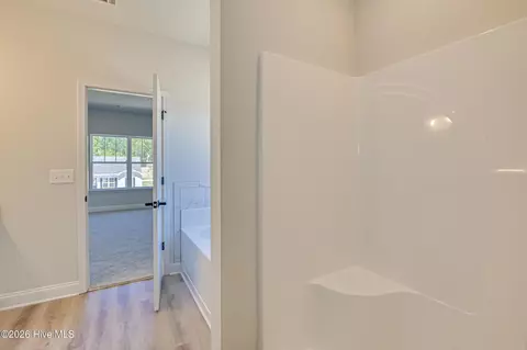 Bath - 730 Burlington Dr, Augusta, GA 30909 photo 3 of 4