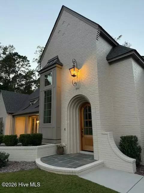 201 Crescent Ct, Pinehurst, NC 28374 photo 7