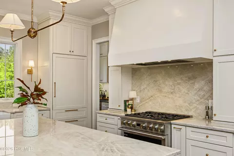 Kitchen - 201 Crescent Ct, Pinehurst, NC 28374 photo 4 of 5