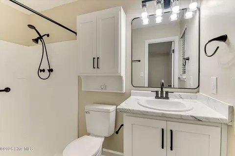 Bath - 224 Cavalier Dr, Martinez, GA 30907 photo 1 of 3