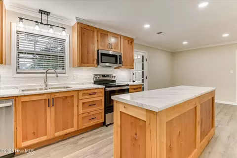 Kitchen - 224 Cavalier Dr, Martinez, GA 30907 photo 1 of 8