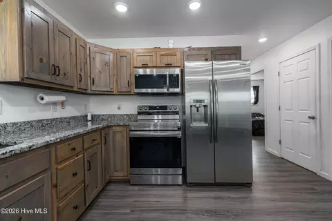 Kitchen - 98 Kolton Way, Murphy, NC 28906 photo 2 of 3