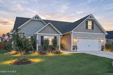 Exterior - 822 Cooke Dr, Hubert, NC 28539 photo 3 of 15