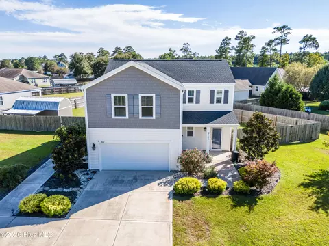 102 Tralee Pl, Holly Ridge, NC 28445