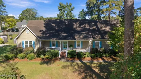 123 Duke Rd, Winterville, NC 28590