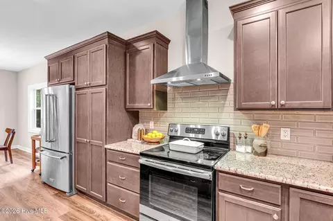 Kitchen - 3 Pine Ridge Rd, Pinehurst, NC 28374 photo 5 of 5