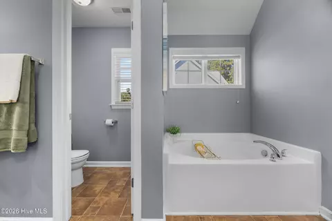 Bath - 152 Cornel Ln, Hampstead, NC 28443 photo 4 of 5