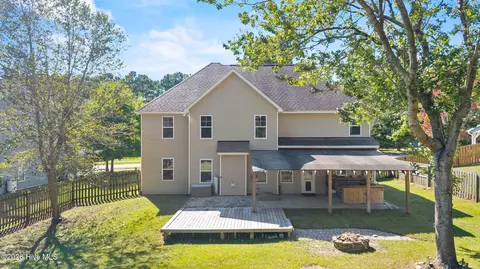 Exterior - 152 Cornel Ln, Hampstead, NC 28443 photo 7 of 12