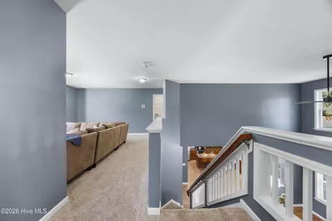 Entry Way - 152 Cornel Ln, Hampstead, NC 28443 photo 6 of 10