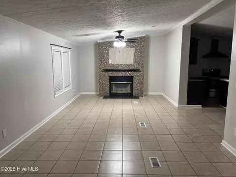 116 Ranch Dr, Mount Olive, NC 28365 photo 4