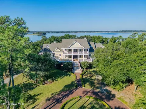 8660 River Rd, Wilmington, NC 28412