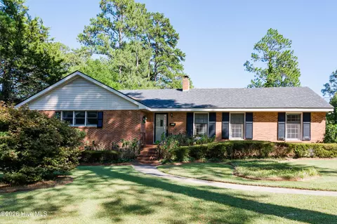 734 Cumberland Cir, Rockingham, NC 28379