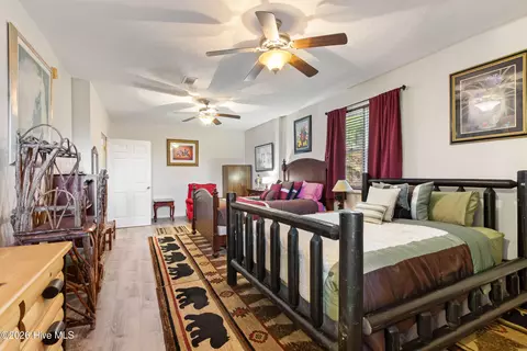 Bedroom - 1608 Cardinal Rd, Murphy, NC 28906 photo 12 of 12