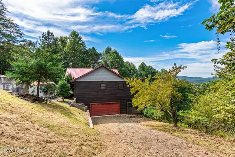 Exterior - 1608 Cardinal Rd, Murphy, NC 28906 photo 21 of 22