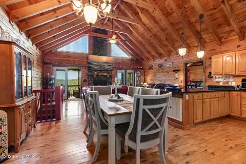Dining - 1608 Cardinal Rd, Murphy, NC 28906 photo 1 of 4