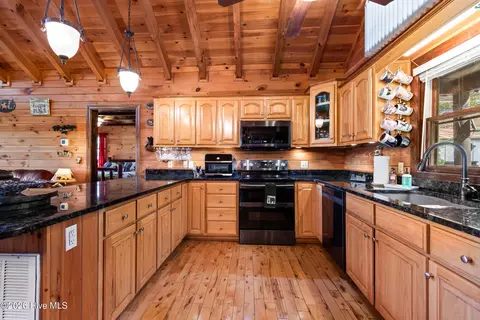 Kitchen - 1608 Cardinal Rd, Murphy, NC 28906 photo 1 of 3