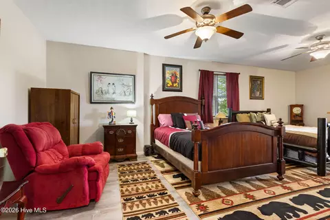 Bedroom - 1608 Cardinal Rd, Murphy, NC 28906 photo 10 of 12