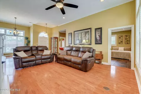 Living - 116 Laurens Dr, Mccormick, SC 29835 photo 2 of 3